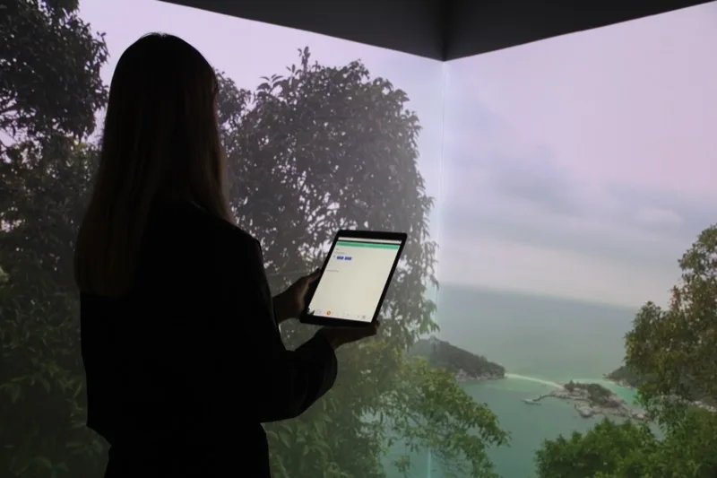 Tilan ohjaaminen tabletilla